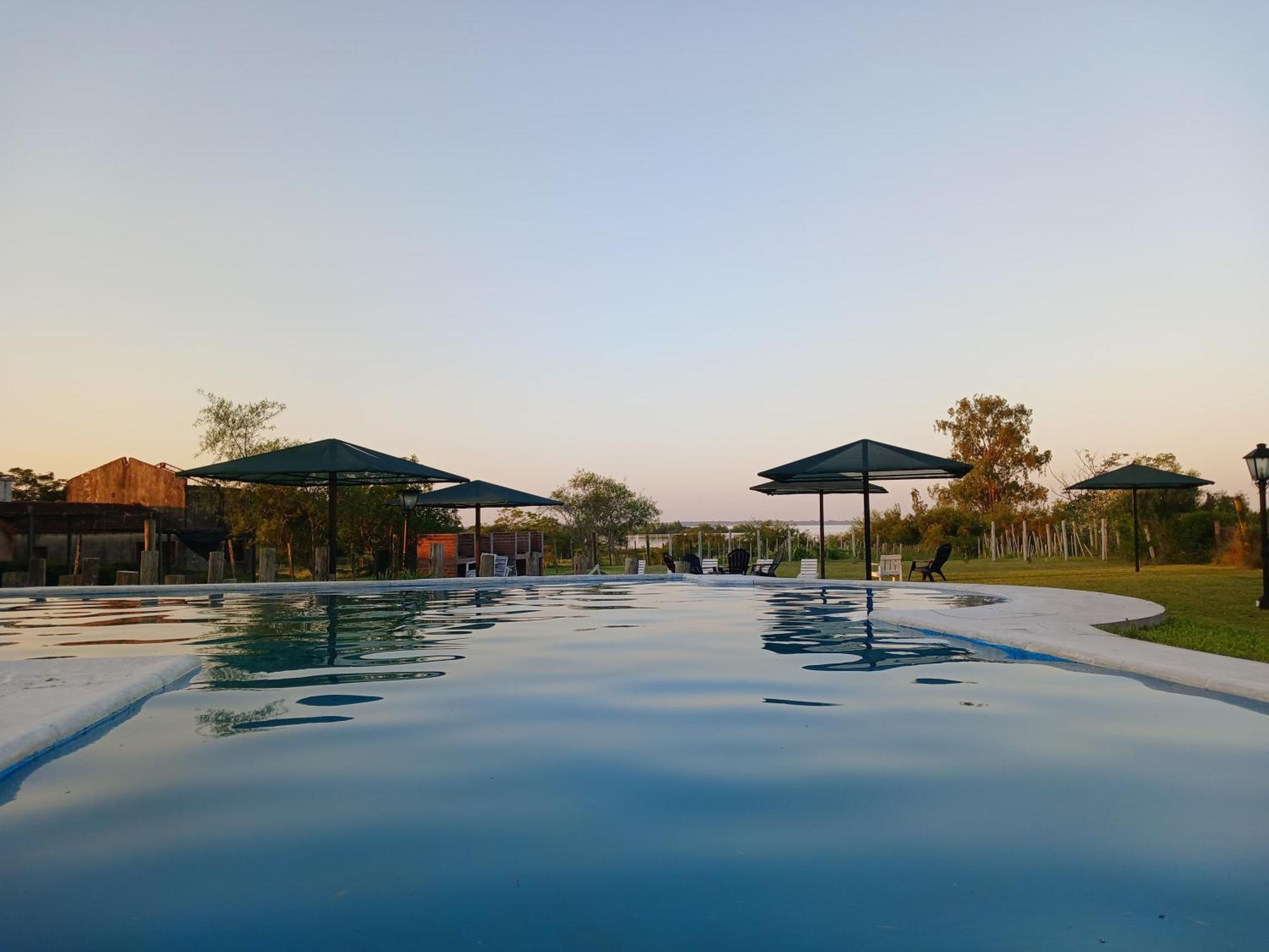 Brisas Del Lago Apart Y Hotel Federación エクステリア 写真